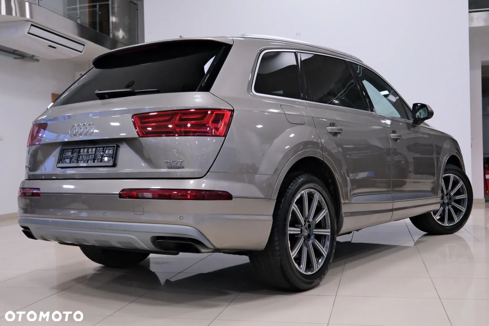 Audi Q7 - 16