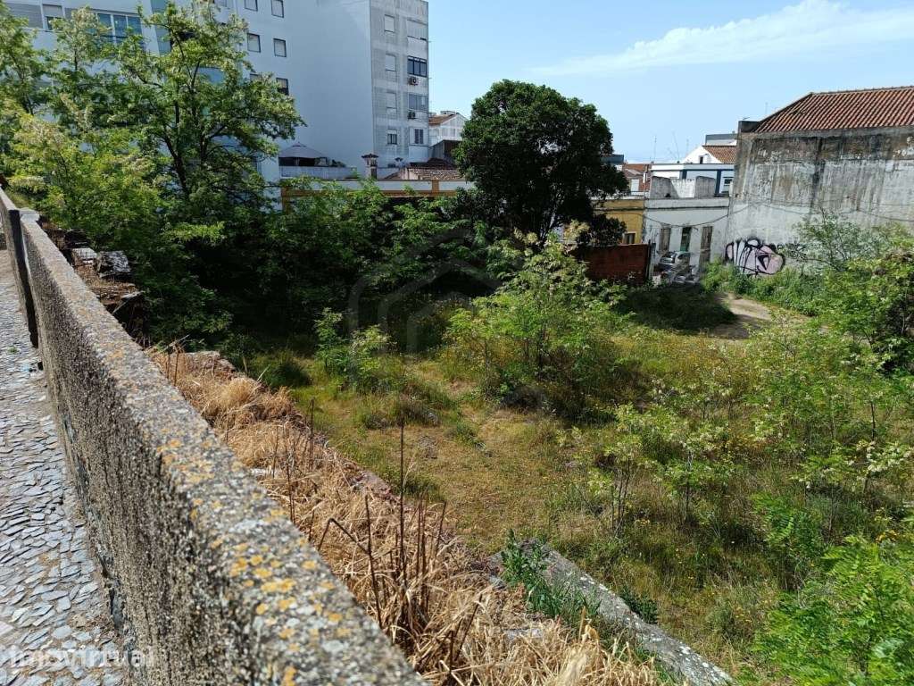 Terreno urbano, Beja - Grande imagem: 2/25