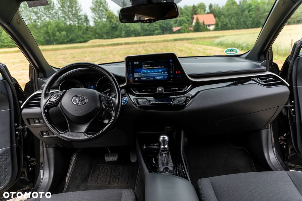Toyota C-HR Style Selection - 36