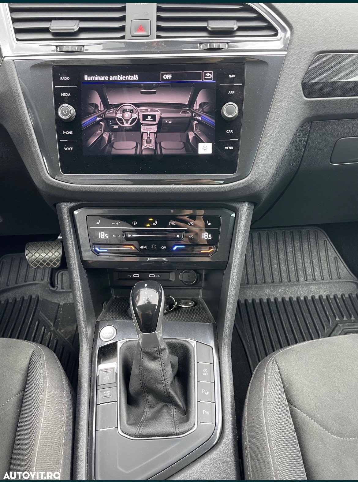 Volkswagen Tiguan 2.0 TDI DSG Elegance - 6