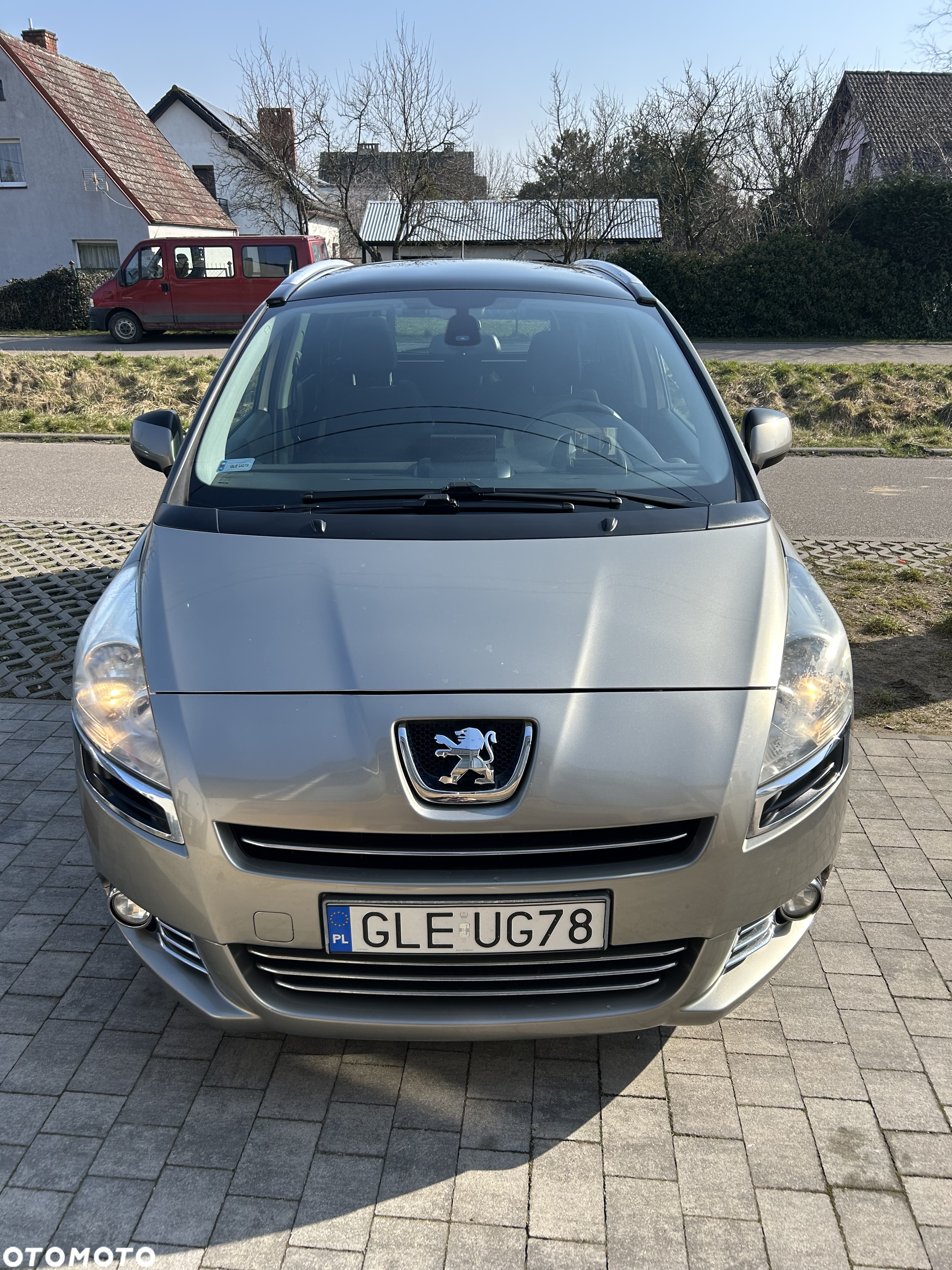 Peugeot 5008 1.6 HDi Active 7os - 8