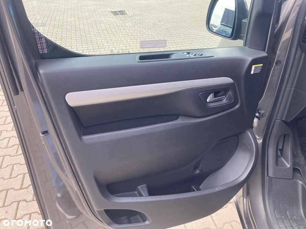Toyota Proace Verso - 17