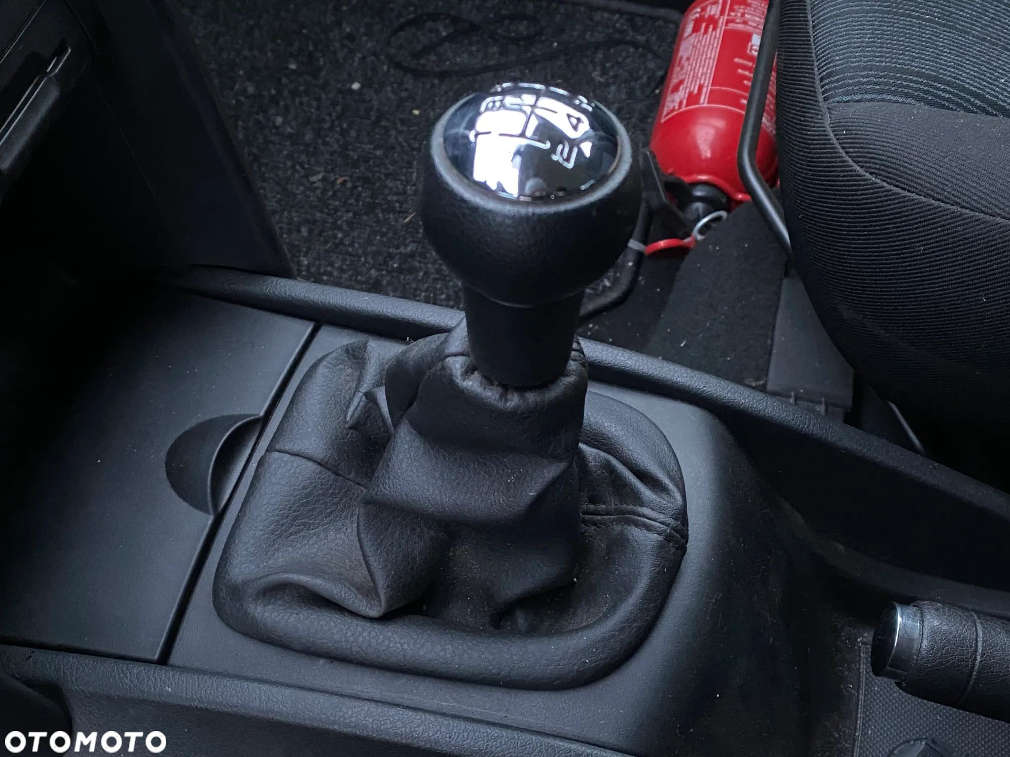 PEUGEOT 207 06- Gałka zmiany biegów Benzyna - 1