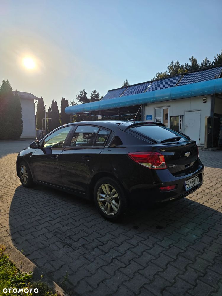 Chevrolet Cruze 1.7 D LT+ - 23