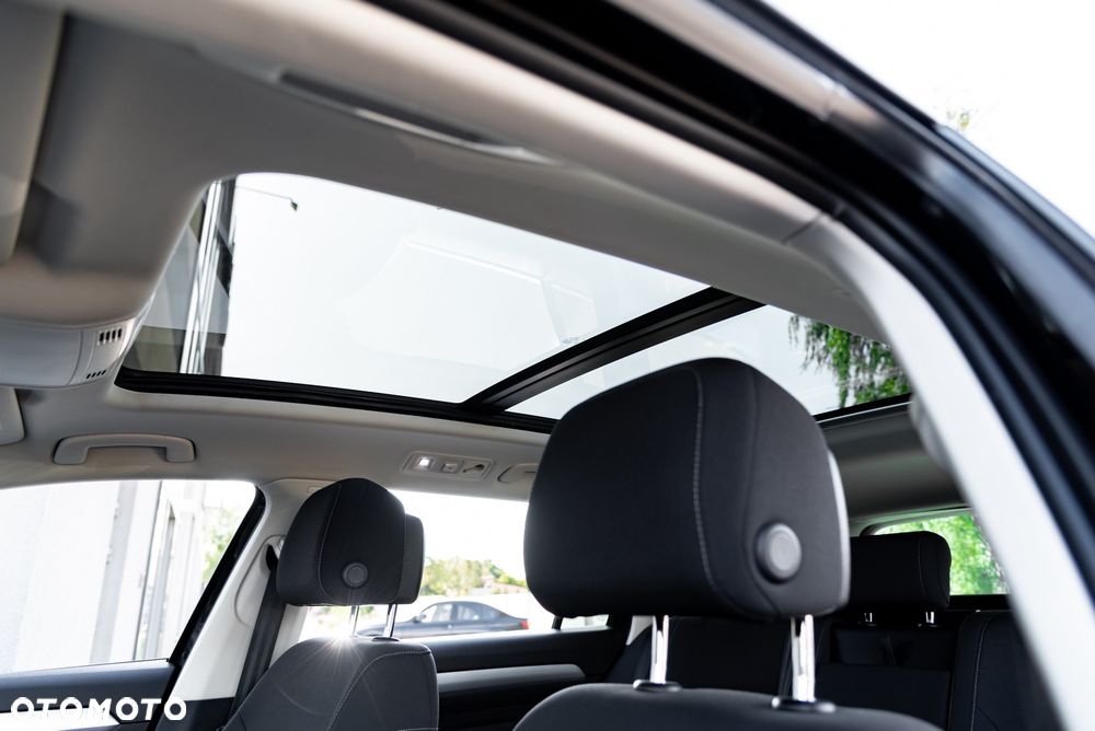 Volkswagen Passat Variant 2.0 TDI SCR DSG Trendline - 39