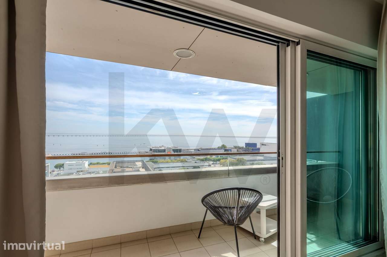 Apartamento T2 com Lugar de Garagem, Arrecadação e Vista Rio no Parque - Grande imagem: 5/38