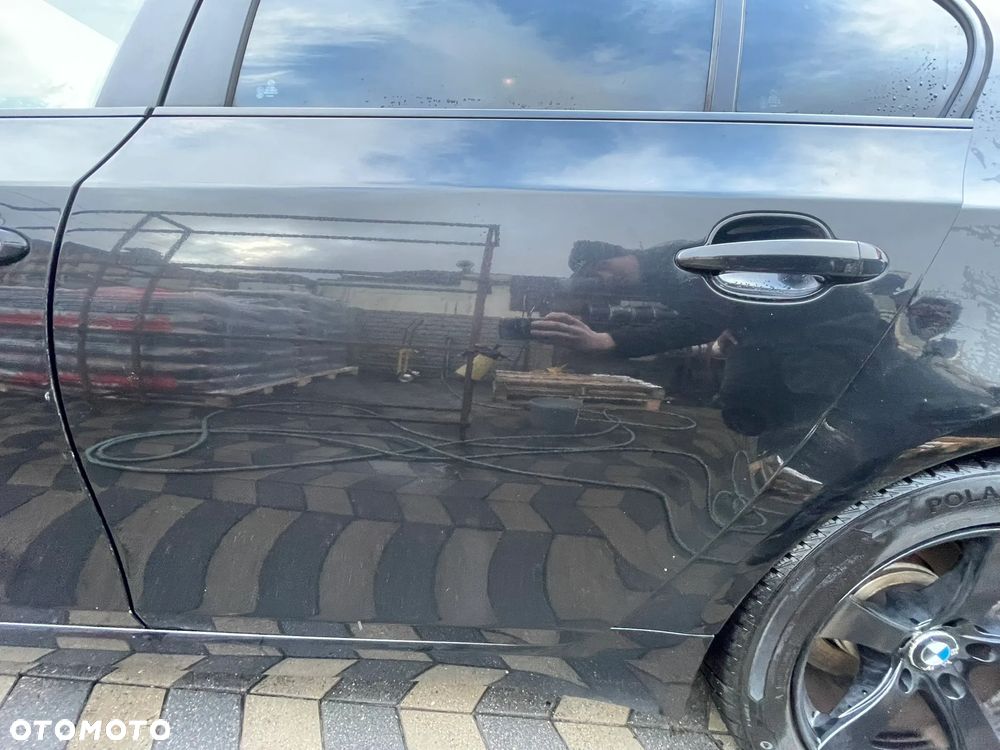BMW E60 Drzwi Tył lewe black sapphire - 2