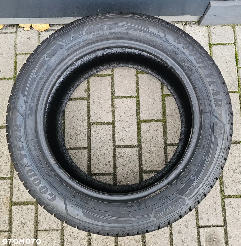 Goodyear ULTRAGRIP PERFORMANCE + SUV 235/55R18 104 H - 3