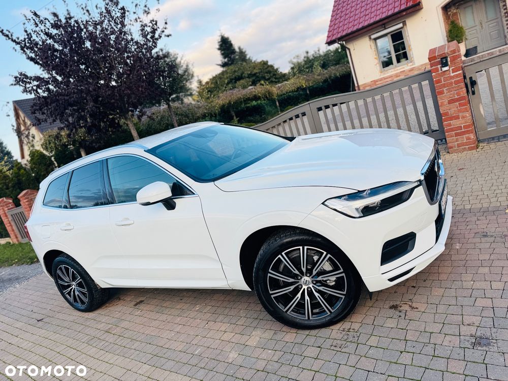 Volvo XC 60 B4 D AWD Geartronic Momentum Pro - 22
