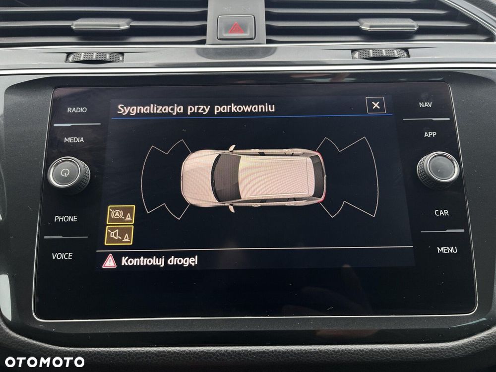 Volkswagen Tiguan - 23