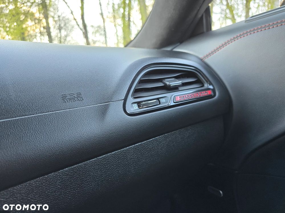 Dodge Challenger ver-6-4-scat-pack-widebody - 25