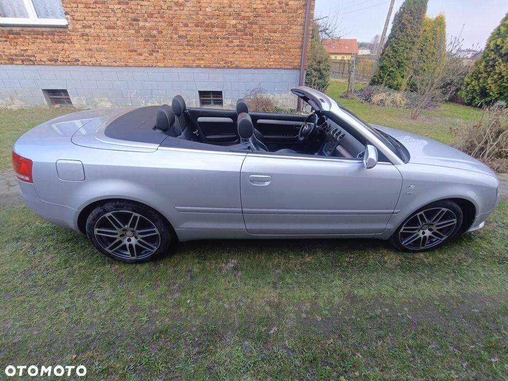 Audi A4 Avant 45 TFSI quattro S tronic S line - 14