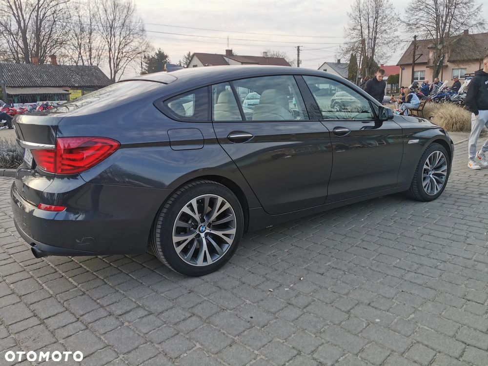 BMW Seria 5 535i Touring Luxury Line - 23