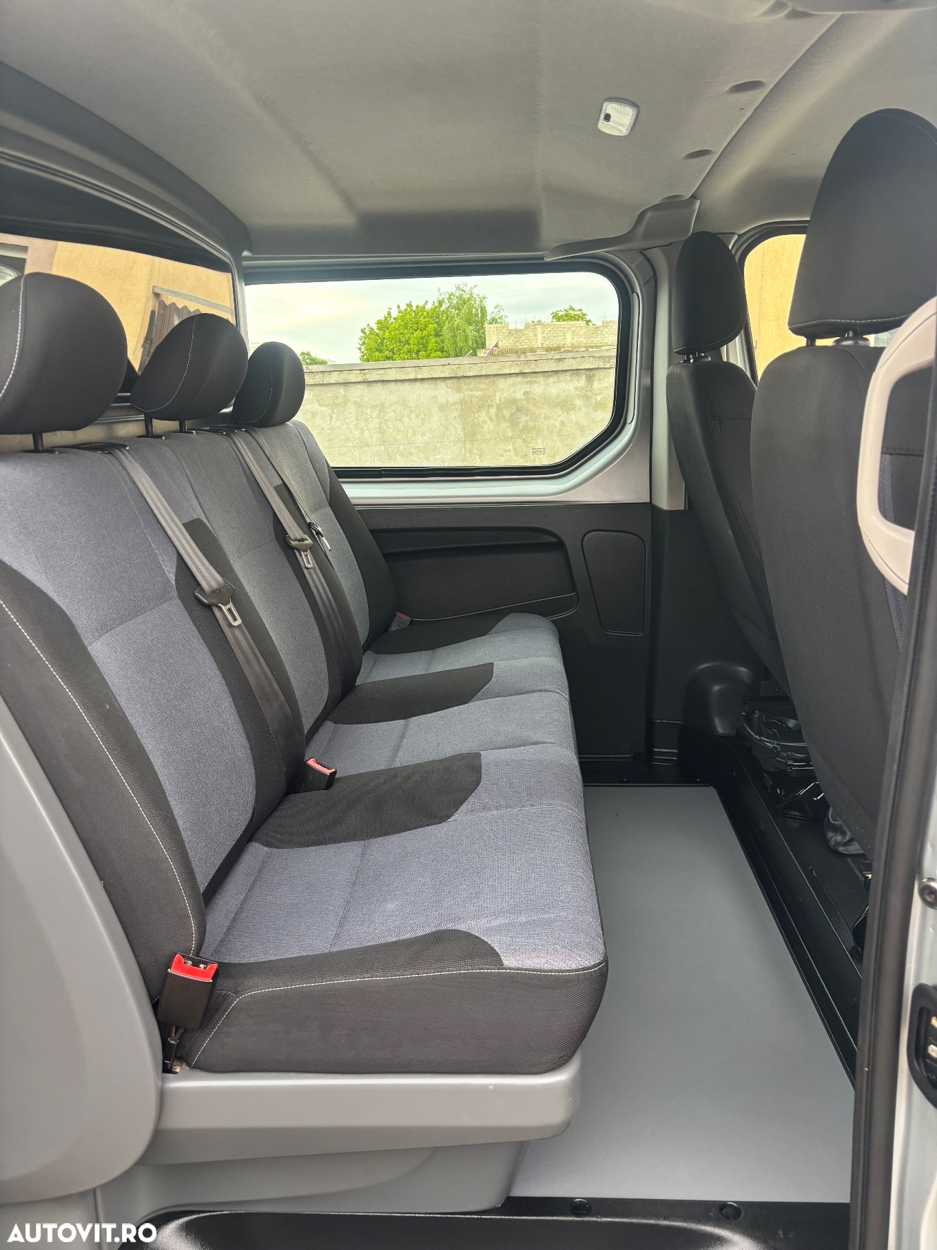 Opel Vivaro - 7