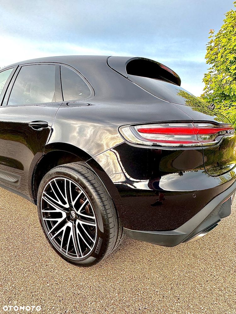 Porsche Macan T - 11