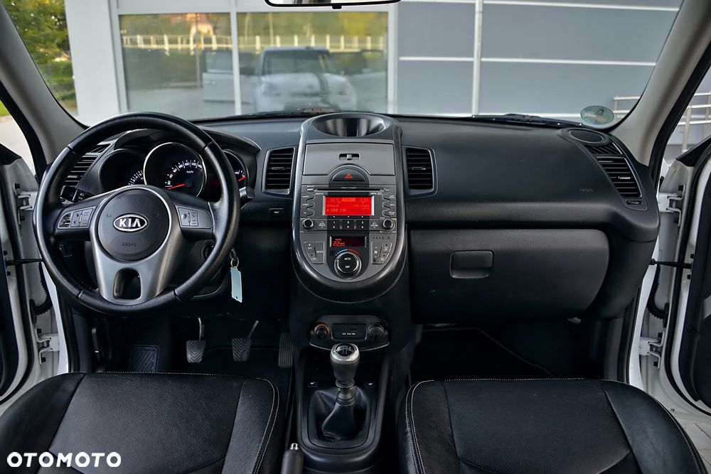 Kia Soul 1.6 CVVT Black Collection - 37