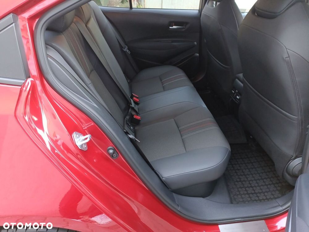 Toyota Corolla - 13