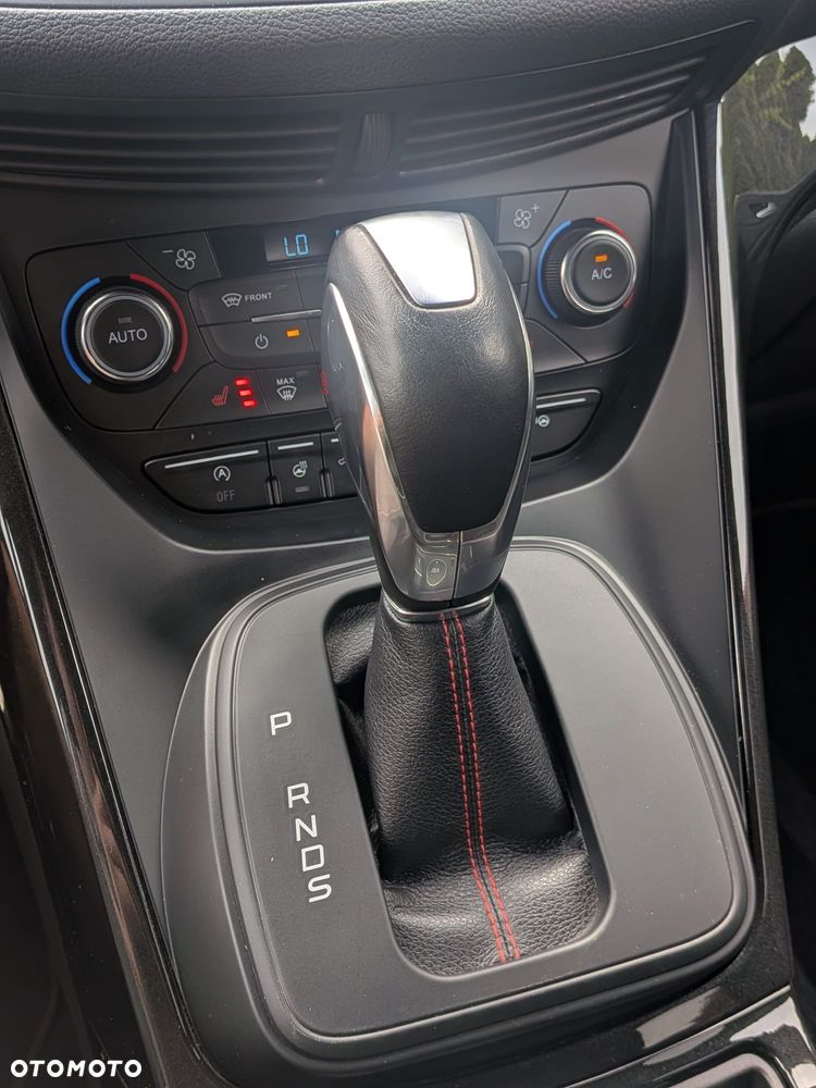 Ford Kuga 2.0 EcoBlue 4x4 ST-LINE - 34