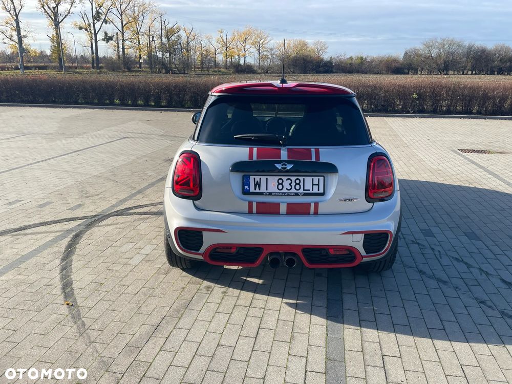 MINI John Cooper Works - 7