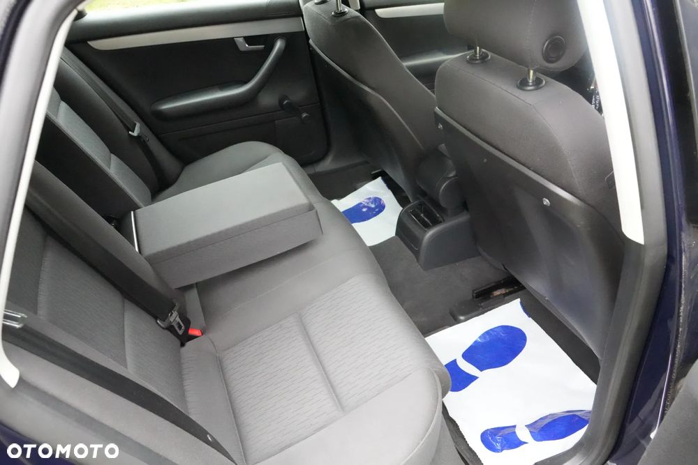 Audi A4 Limousine - 19