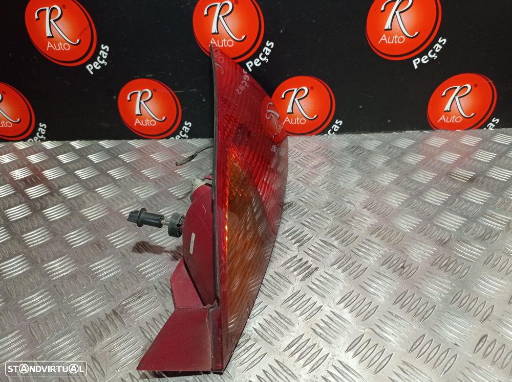 Farolim Stop Esq Ford Focus (Daw, Dbw) - 4