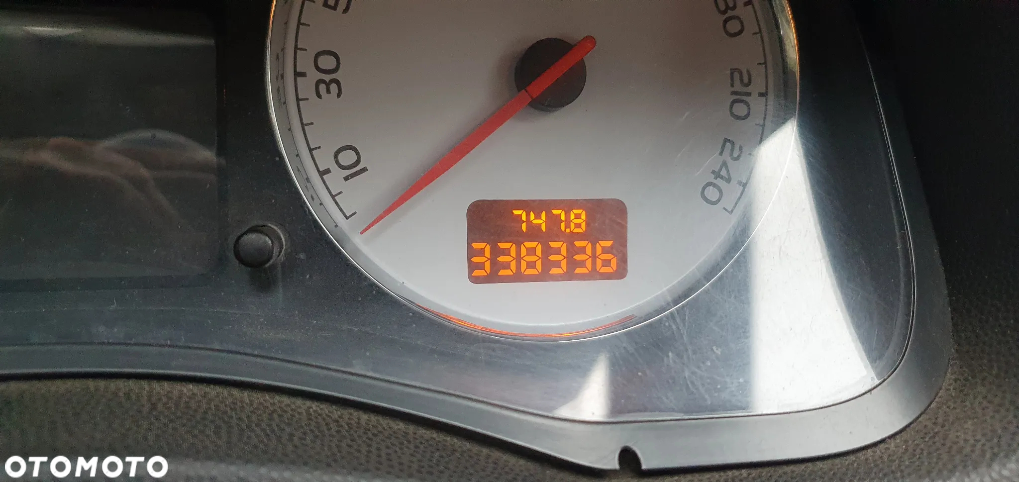 Peugeot 307 CC 2.0 HDi Intense - 14