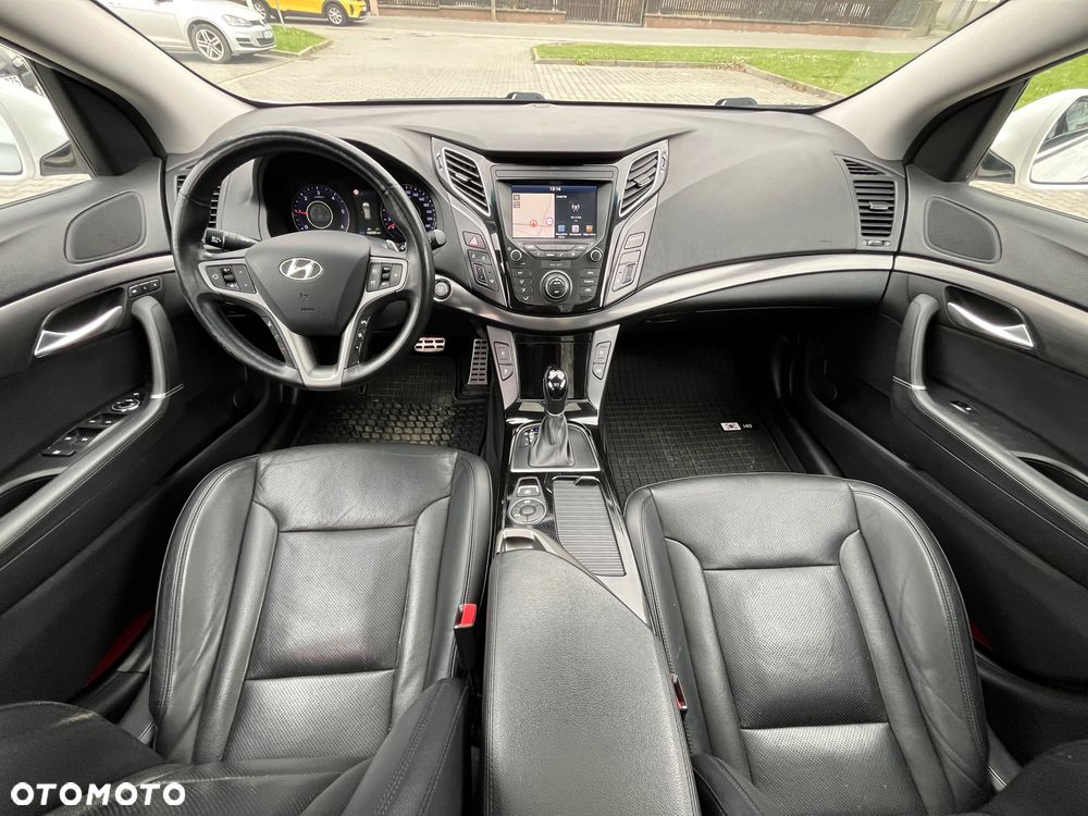 Hyundai i40 1.7 CRDi Comfort + - 18