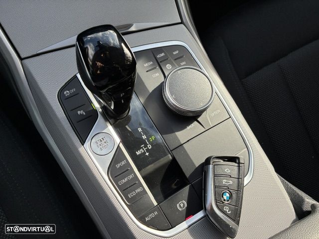 BMW 318 d Ultimate Auto - 26