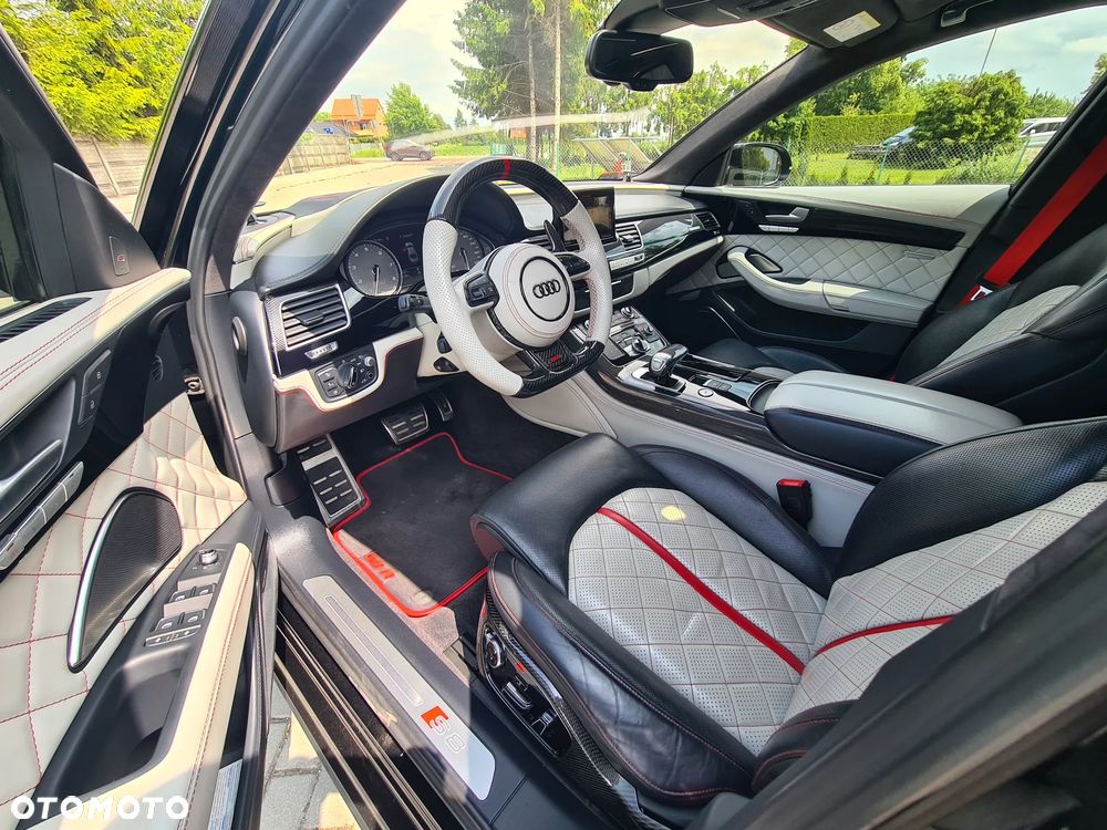 Audi S8 Plus - 7