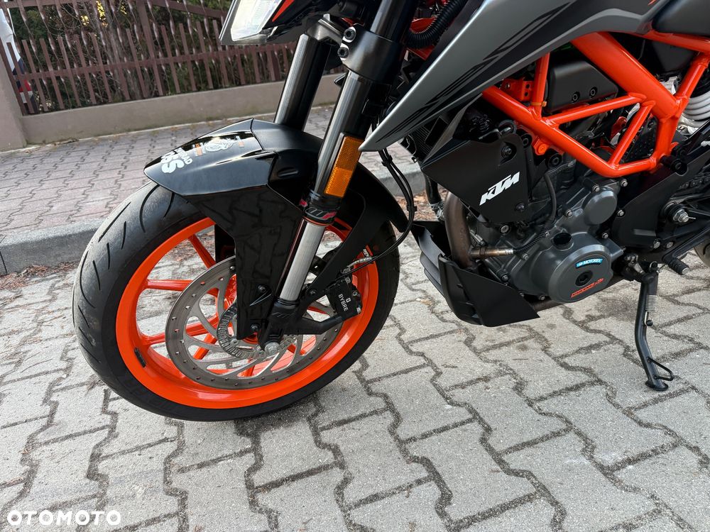 KTM Duke - 21
