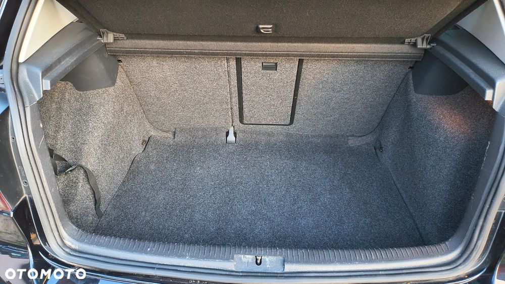 Volkswagen Golf - 16