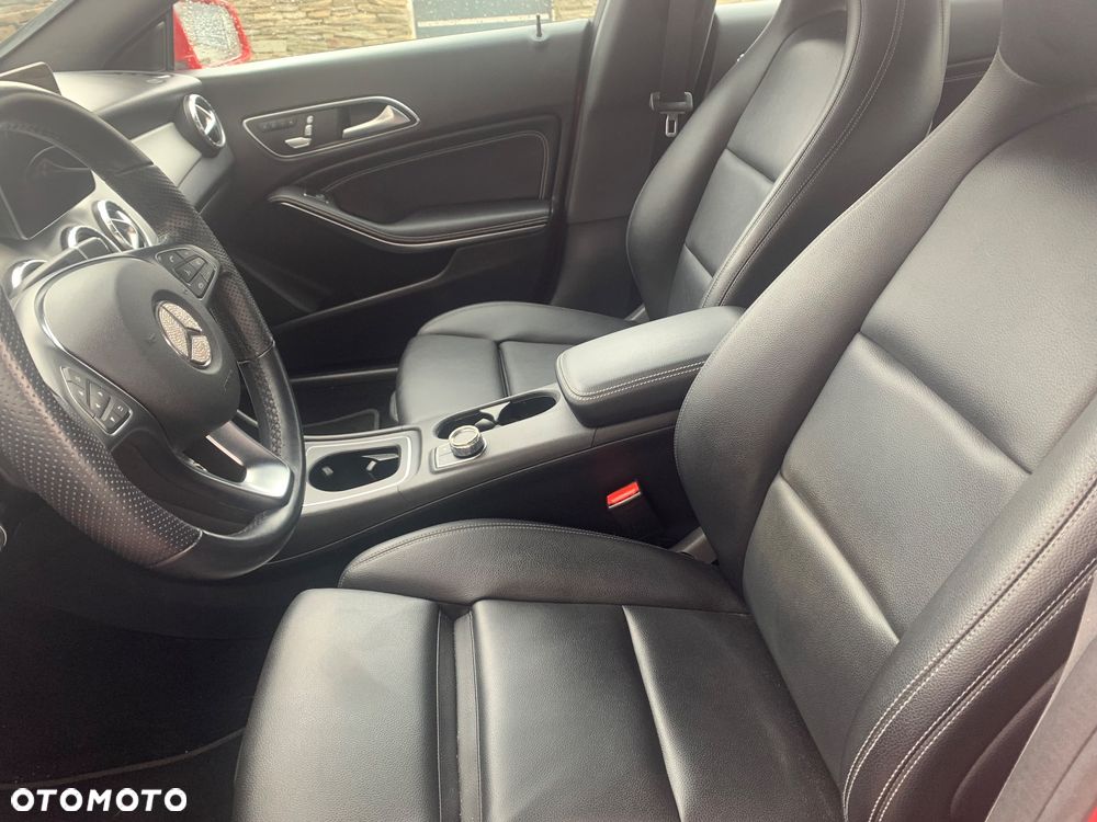 Mercedes-Benz CLA 250 7G-DCT - 8