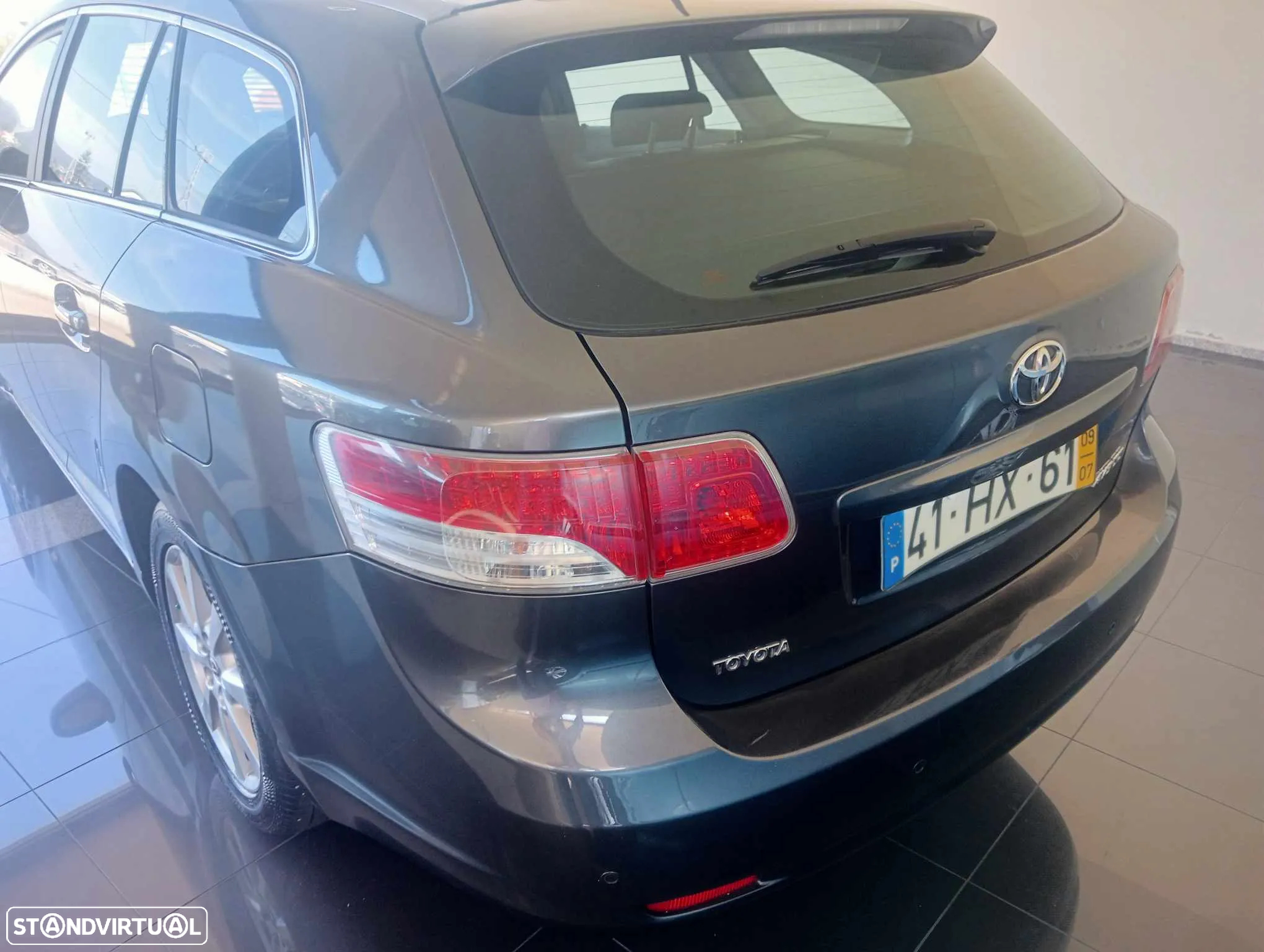 Toyota Avensis SW 2.0 D-4D GPS - 15