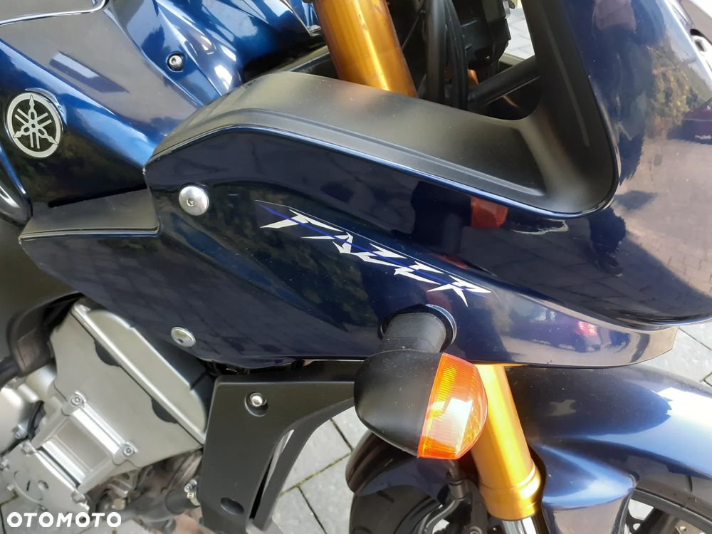 Yamaha FZ - 6