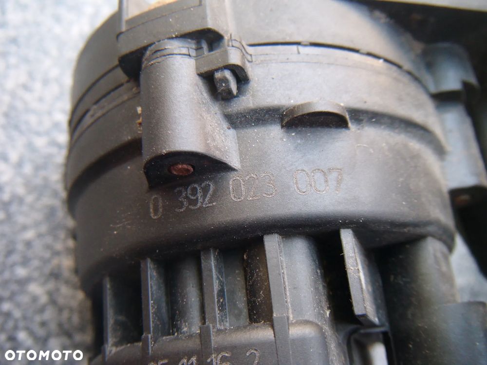 audi a6 c6 3.2 v6 pompa wody  0392023007 - 3