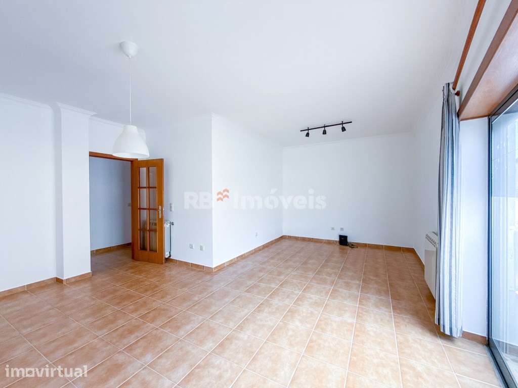 Apartamento T3 com Garagem e Arrecadação - Excelente Localização no... - Grande imagem: 2/33