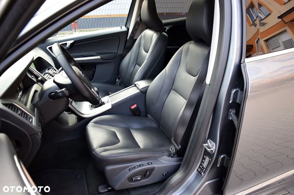 Volvo XC 60 D4 Summum - 15