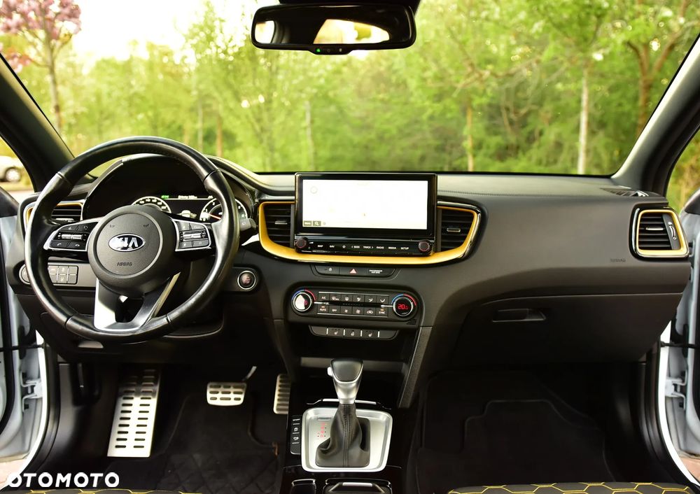 Kia XCeed 1.6 T-GDI OPF DCT7 PLATINUM - 28