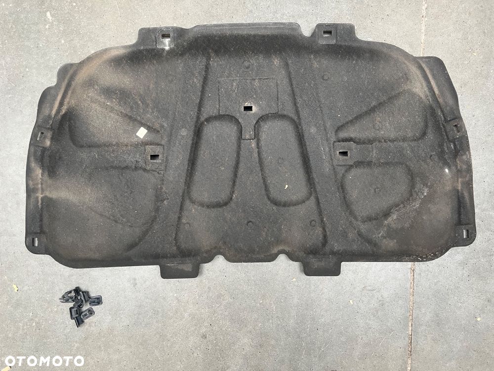 Wygłuszenie wyciszenie maski VOLVO C30 S40 V50 ze spinkami - 2