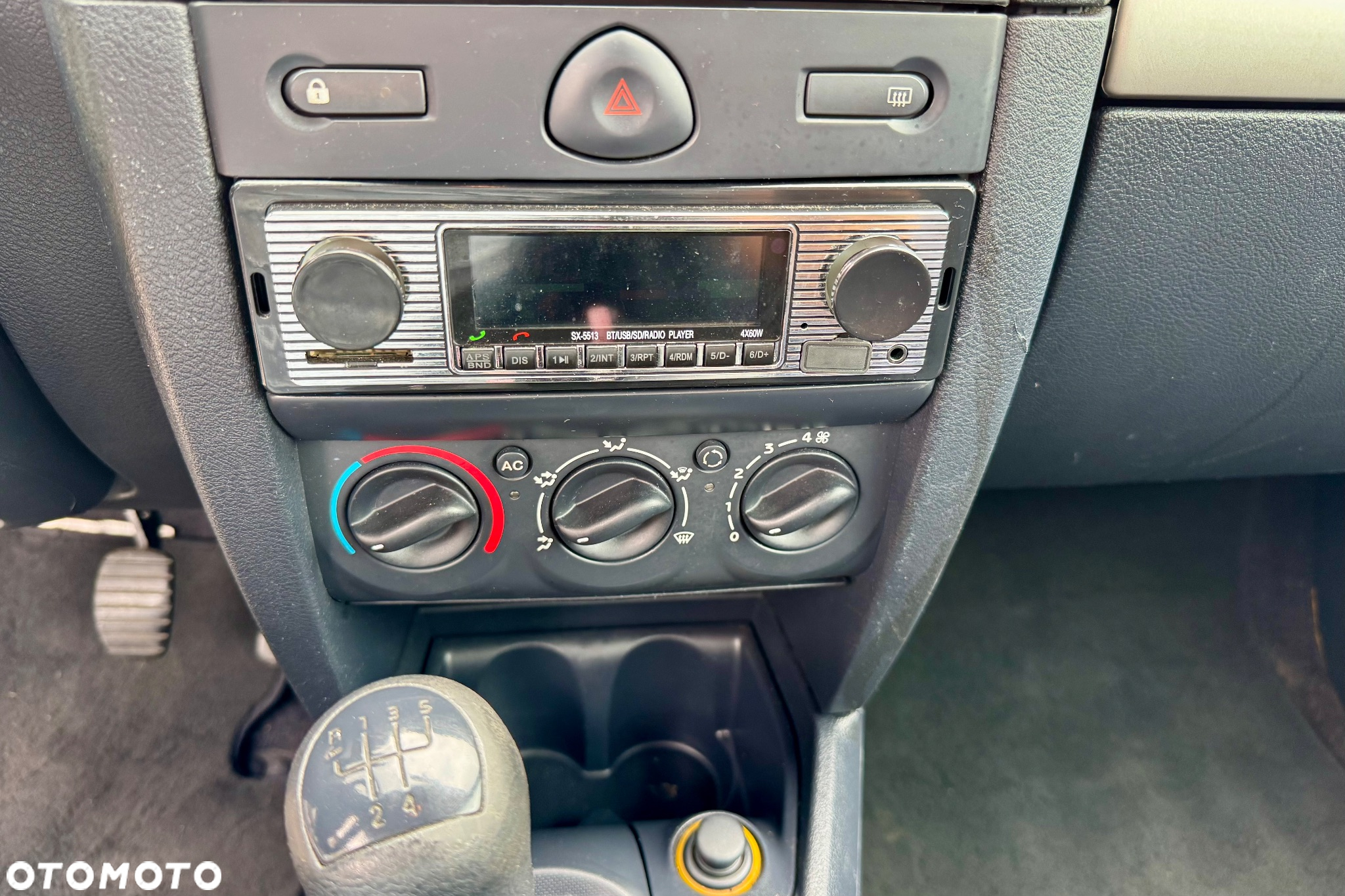 Renault Clio 1.4 16V Privilege - 16