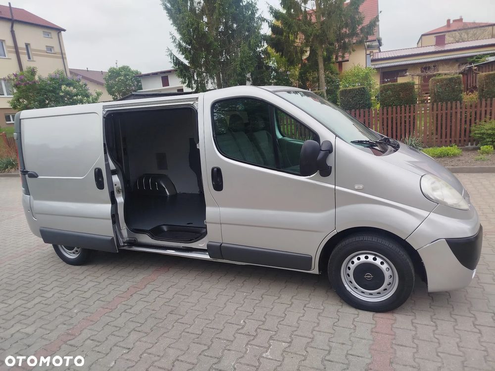 Renault Trafic - 12