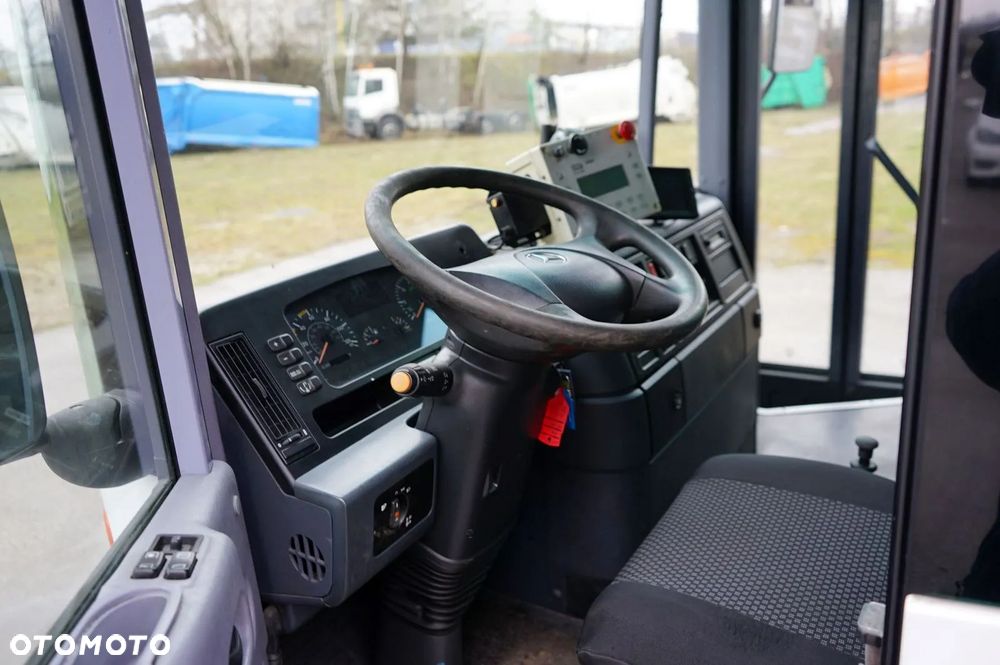 Mercedes-Benz Econic śmieciarka z wagą ZOELLER Semat 16m3 EURO 5 - 4