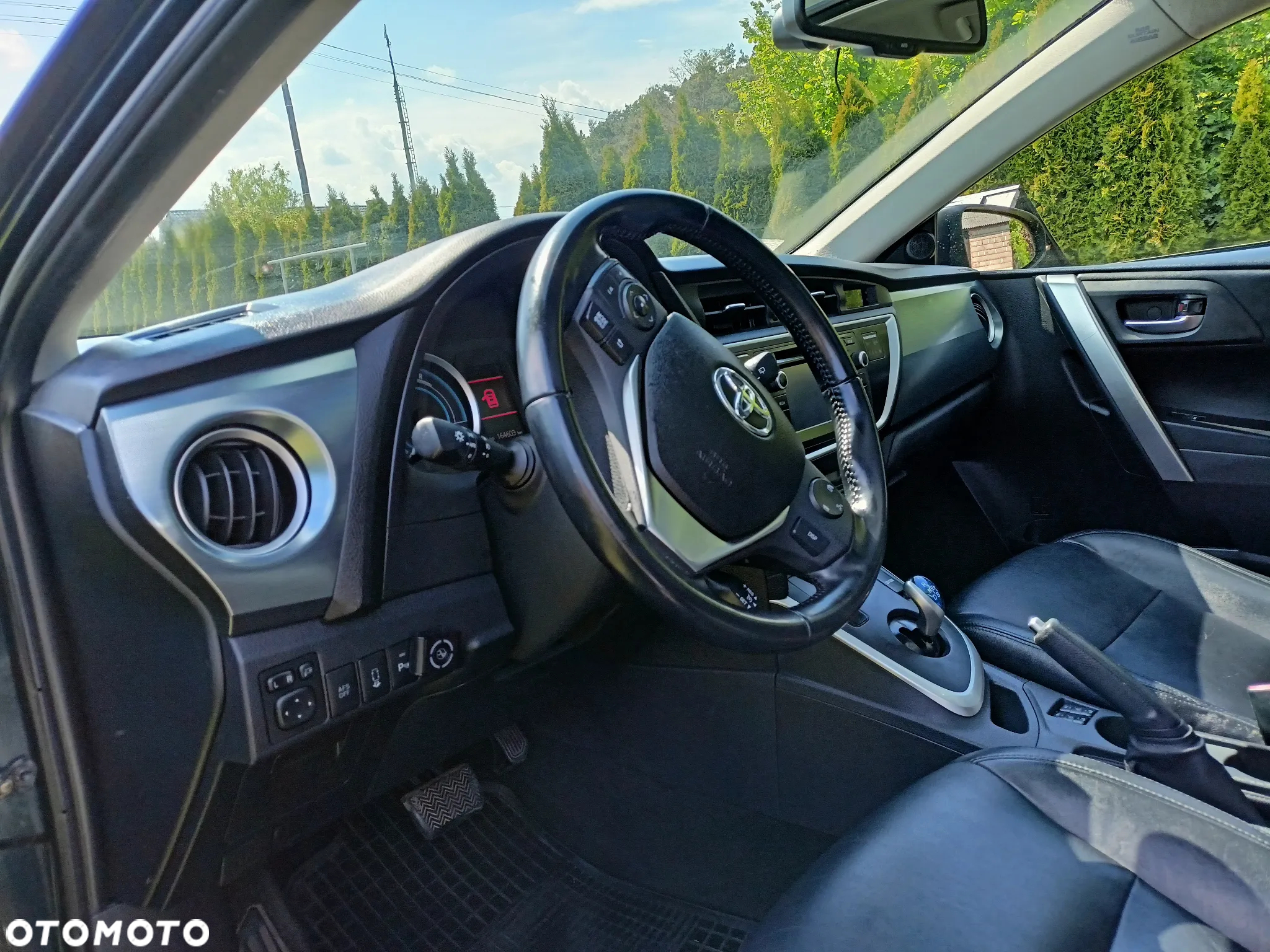 Toyota Auris Hybrid 135 Prestige - 6