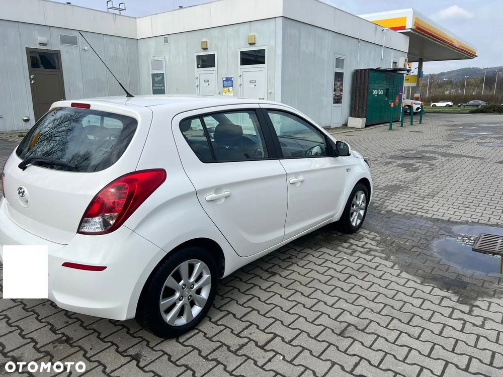 Hyundai i20 1.25 Comfort - 11