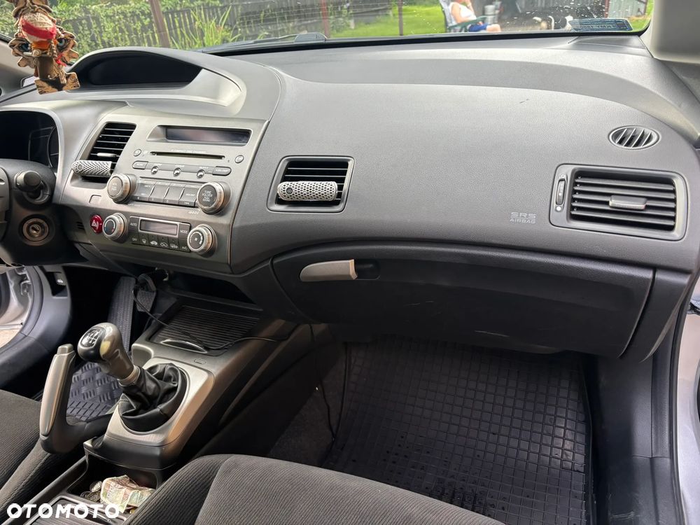 Honda Civic 1.8 Executive - 13