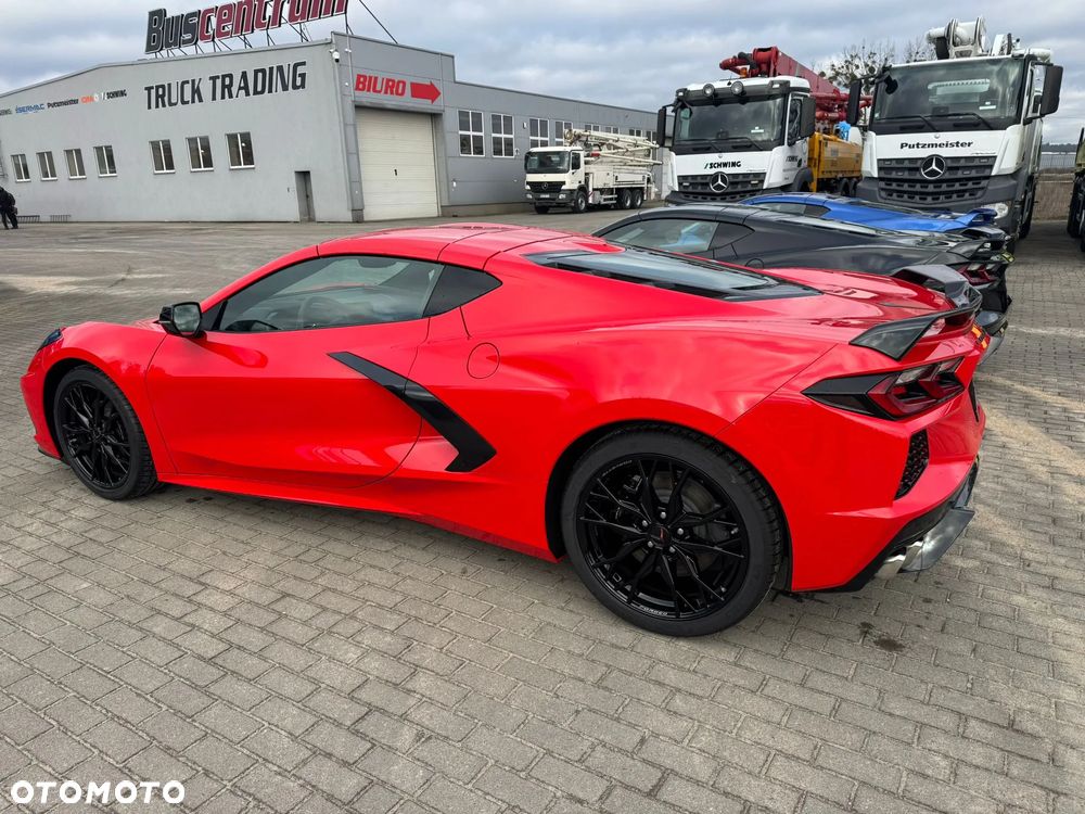 Chevrolet Corvette - 8