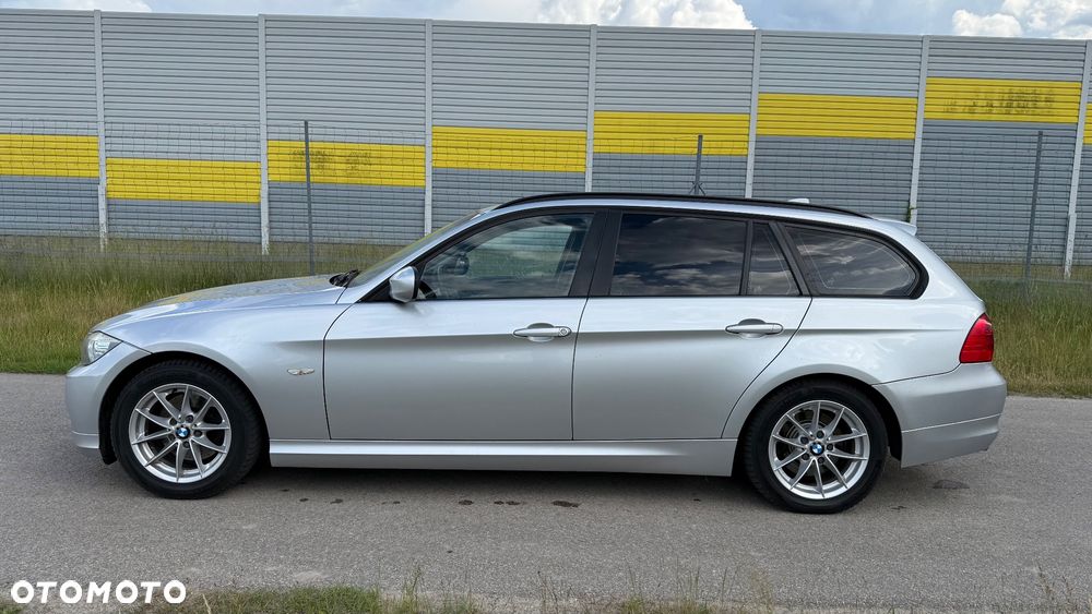 BMW Seria 3 320d DPF - 16
