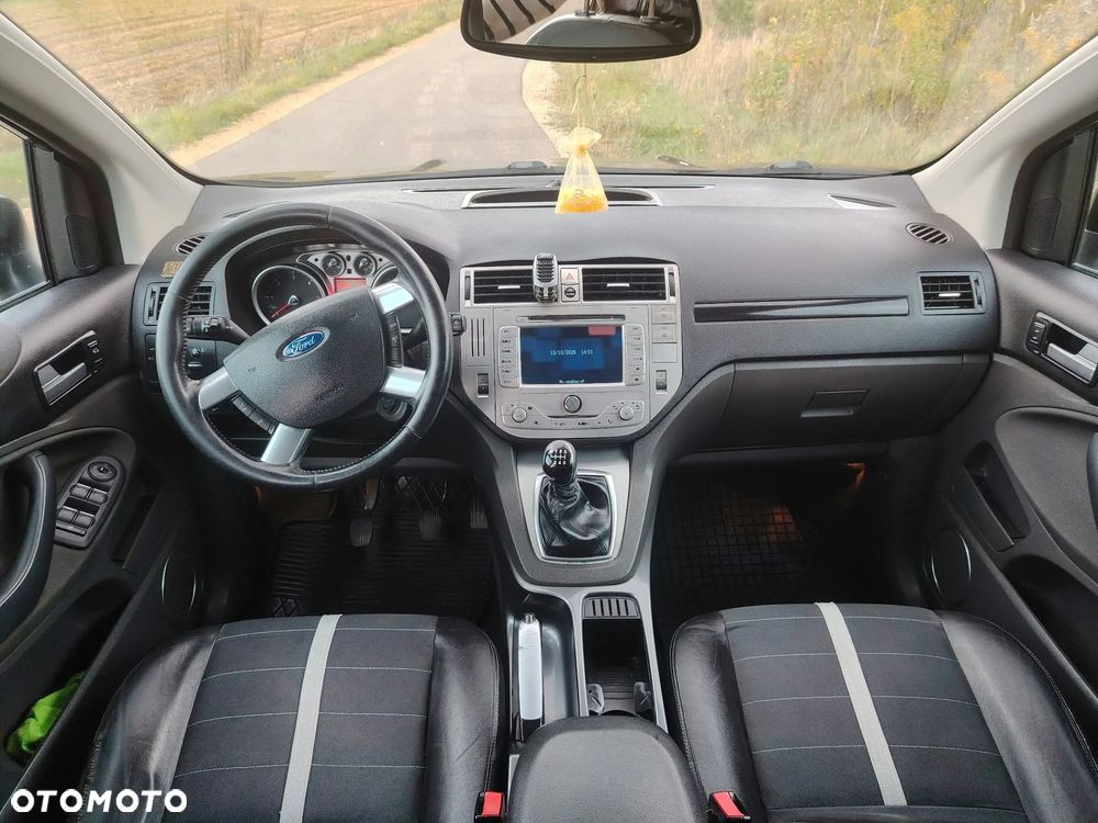 Ford Kuga - 5