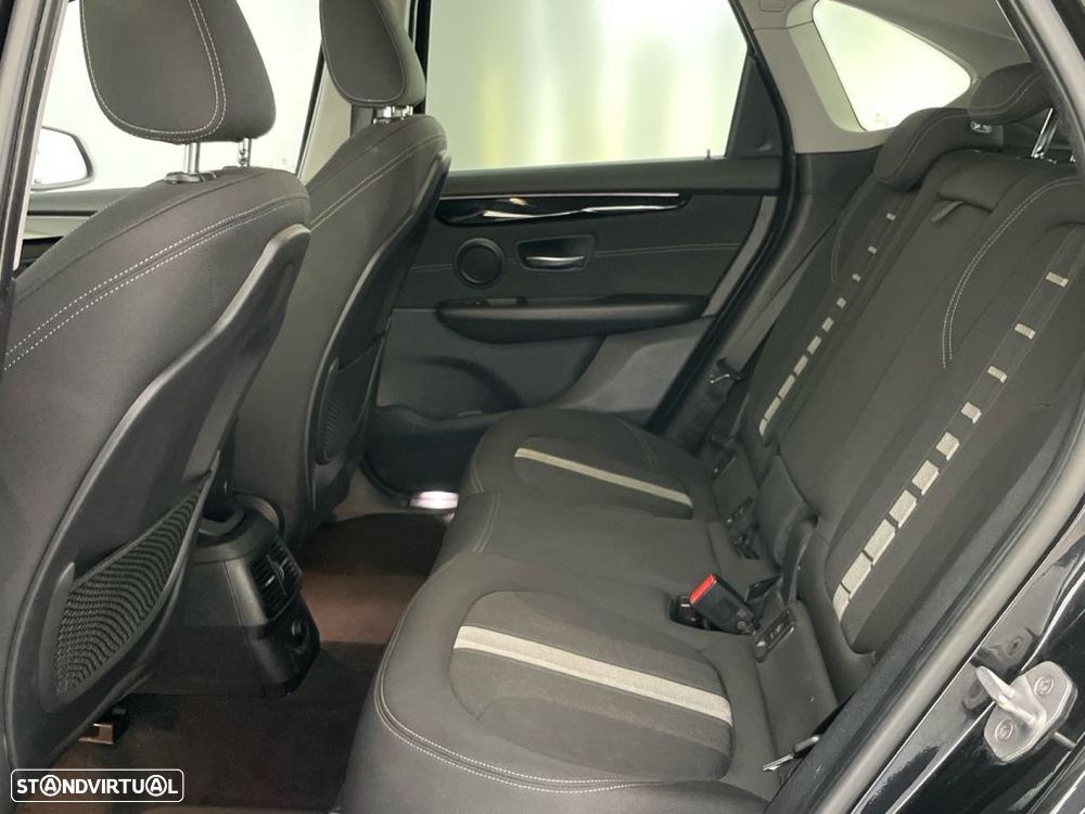 BMW 216 Active Tourer d Pack M - 12