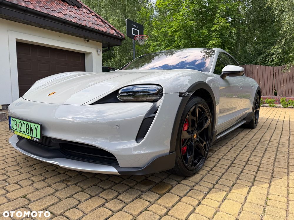 Porsche Taycan - 10